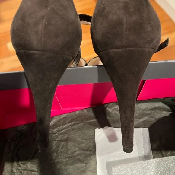 Vince Camuto Brown Shoes - Picture 4 of 6